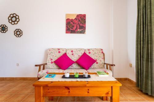 Apartamentos Los Quiqueres Пуэрто дель Кармен Экстерьер фото