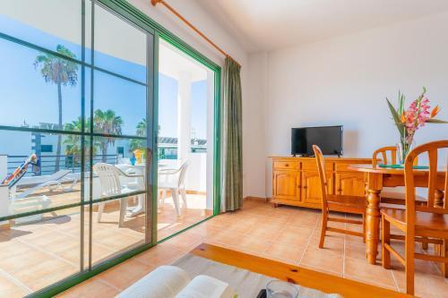 Apartamentos Los Quiqueres Пуэрто дель Кармен Экстерьер фото