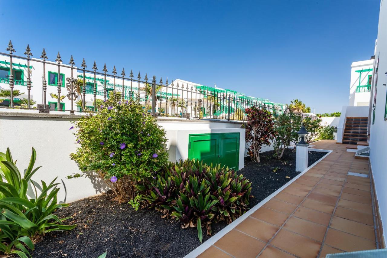 Apartamentos Los Quiqueres Пуэрто дель Кармен Экстерьер фото